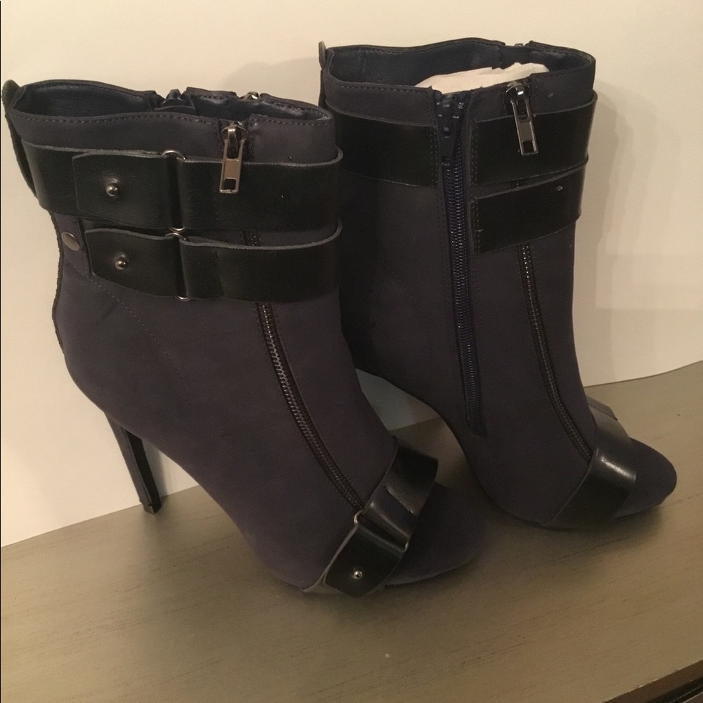 🦋Open Toe Booties🦋